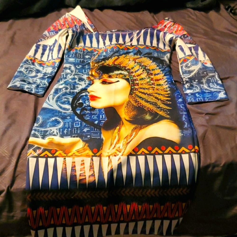 Dress - Picture 2 of 2